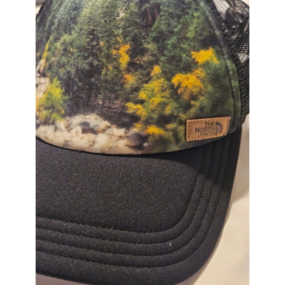 The North Face Nature Landscape Graphic Trucker Hat Black Snapback Baseball Cap - Picture 2 of 7